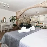 Cozy Apartment Mari