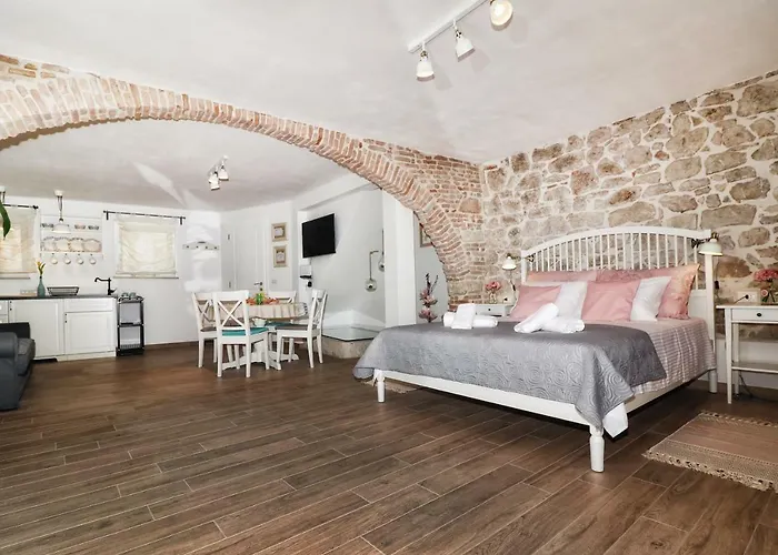 Cozy Apartment Mari